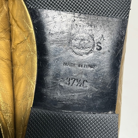 CHANEL Metallic Gold Ballet Flats - Picture 7 of 10